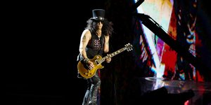 Ο Slash On stage