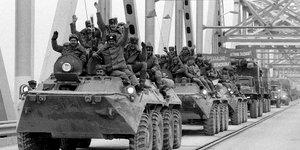 Ο σοβιετικός στρατός αποχωρεί από το Αφγανιστάν το 1989 