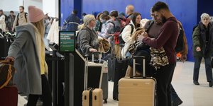 αεροδρομιο ταξιδιωτες