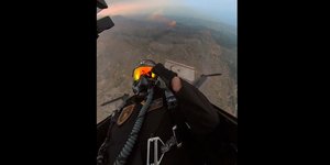  Τούρκος πιλότος πετάει πάνω από τα κατεχόμενα