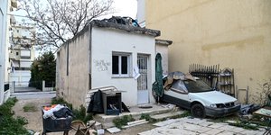 Το σπίτι στο Ίλιον όπου οι ανήλικοι βίαζαν τον 16χρονο 