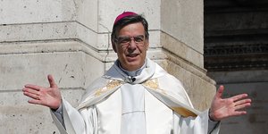 Ο Αρχιεπίσκοπος Μισέλ Οπετί