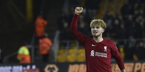 Ο νεαρός Έλιοτ σκοράρει για τη Λίβερπουλ στο FA Cup κόντρα στη Γουλβς