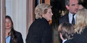 Το μενού των 180 ατόμων που διοργάνωσε η οικογένεια του τέως βασιλιά Κωνσταντίνου