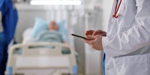 Ένας αγρότης από την Κρήτη δέχθηκε σφαίρα στο κεφάλι και επέζησε