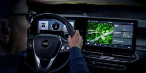 Η Harman φέρνει την επανάσταση στα εσωτερικά των αυτοκινήτων