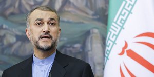 O Ιρανός υπουργός Εξωτερικών Χοσεΐν Αμίρ-Αμπντολαχιάν
