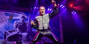 Ο frontman των Iron Maiden, Bruce Dickinson/ AP Photos
