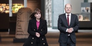 Συνάντηση της Κατερίνας Σακελλαροπούλου με τον Όλαφ Σολτς