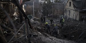 Νέες πυραυλικές επιθέσεις από τη Ρωσία στο Κίεβο