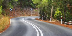 Κολωνάκια δρόμος