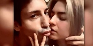 Ο Κωνσταντίνος Εμμανουήλ με τη σύντροφό του