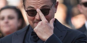 Λεονάρντο Ντι Κάπριο: Διακοπές εν πλω με σέξι καλλονές 