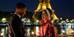 Η Lilly Collins στη σειρά Emily in Paris/Φωτό Netflix