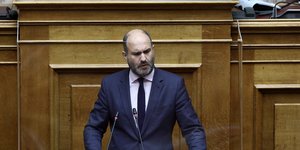Ο Δημήτρης Μαρκόπουλος μιλά στη Βουλή