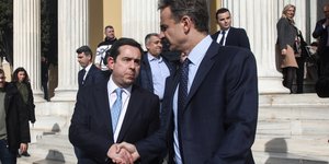 Ο Νότης Μηταράκης και ο Κυριάκος Μητσοτάκης 