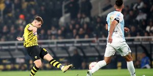 Ο Γιώργος Μουστακόπουλος της ΑΕΚ ενώ σημειώνει το εκπληκτικό γκολ κόντρα στην Κηφισιά