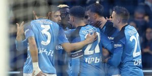 Η Νάπολι διέλυσε 5-1 τη Γιουβέντους για τη 18η αγωνιστική της Serie A