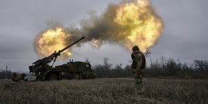 Ουκρανός στρατιώτης με βολή από άρμα