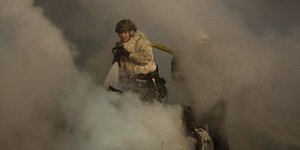 Βομβαρδισμός πολυκατοικίας στην πόλη Ντνίπρο της Ουκρανίας