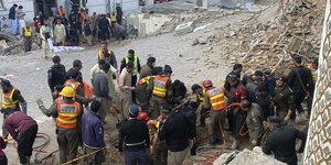 Πακιστάν - βομβιστική επίθεση σε τέμενος