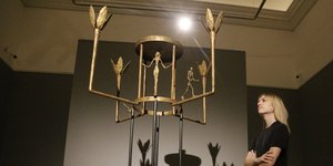 Ένας σπάνιος πολυέλαιος Giacometti θα πωληθεί για παραπάνω από 7 εκατ. λίρες