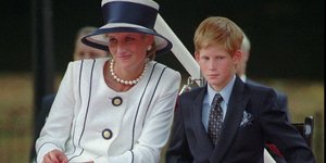 Πριγκίπισσα Νταϊάνα και πρίγκιπας Χάρι