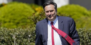 O προσωπάρχης του Λευκού Οίκου, Ρον Κλάιν