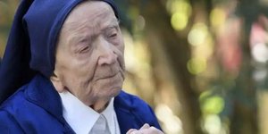 Η αδερφή Αντρέ, ο γηραιότερος άνθρωπος στον κόσμο απεβίωσε σε ηλικία 118 ετών