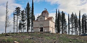 Προετοιμασίες στο Τατόι για την ταφή του τέως βασιλιά Κωνσταντίνου