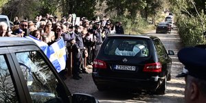 Η σορός του τέως βασιλιά Κωνσταντίνου στο Τατόι