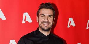 Ακης Πετρετζίκης