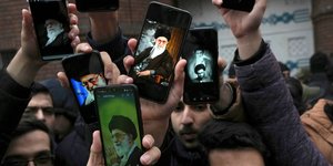 Microsoft: Το Ιράν πίσω από την πρόσφατη κυβερνοεπίθεση στο περιοδικό Charlie Hebdo