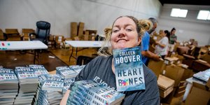 Colleen Hoover