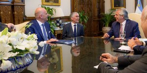 Στην Αργεντινή ο Νίκος Δένδιας