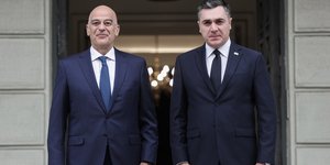 Ο Νίκος Δένδιας και ο ΥΠΕΞ της Γεωργίας,  ILIA DARCHIASHVILI Φωτογραφία: ΒΑΣΙΛΗΣ ΡΕΜΠΑΠΗΣ/EUROKINISSI