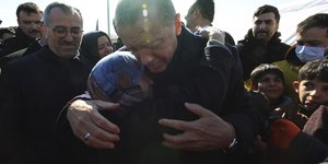 Στις σεισμόπληκτες περιοχές ο Ρετζέπ Ταγίπ Ερντογάν