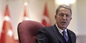 Hulusi Akar