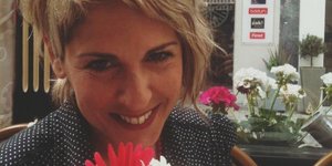 Η ατίθαση «Αφροδίτη» από το «Άκρως Οικογενειακόν» έχει μία έφηβη κόρη