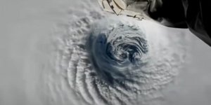 Το «μάτι» του κυκλώνα Φρέντι που σαρώνει τη Μαδαγασκάρη