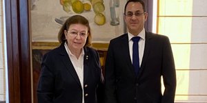 Λίνα Μενδώνη, Gadi Oron.