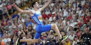 Μίλτος Τεντόγλου άλμα εις μήκος