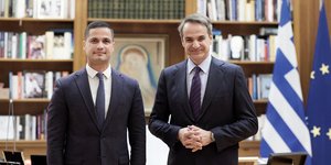 Ο Κυριάκος Μητσοτάκης με τον Σπύρο Καρανικόλα