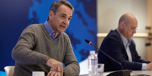 Ο Κυριάκος Μητσοτάκης στη συνέντευξη Τύπου στην Κοζάνη 