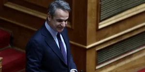 Ο Κυριάκος Μητσοτάκης απαντά στη Βουλή στις προεκλογικές υποσχέσεις Τσίπρα