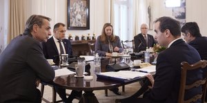 Συνάντηση Κυριάκου Μητσοτάκη με τον υπουργό Άμυνας της Γαλλίας