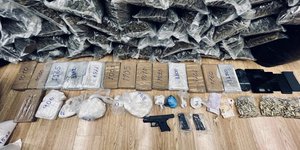 Κατασχεθέντα ναρκωτικά-Φωτογραφία ΕΛ.ΑΣ.