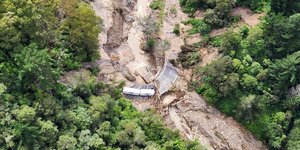 Το πέρασμα του φονικού κυκλώνα στη Νέα Ζηλανδία