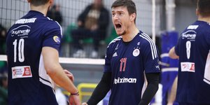 Ο Ολυμπιακός επικράτησε του Παναθηναϊκού στο «χρυσό» σετ και προκρίθηκε στον τελικό του CEV Challenge Cup