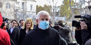 Πέτρος Φιλιππίδης